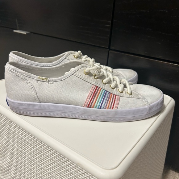 Keds Classic White Canvas Sneakers - Picture 4 of 11